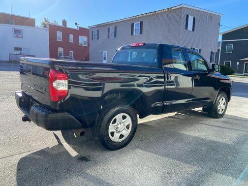 2018 Toyota Tundra SR