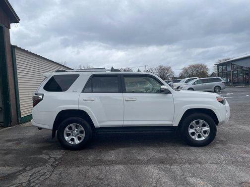 White 2022 Toyota 4Runner SR5 Premium