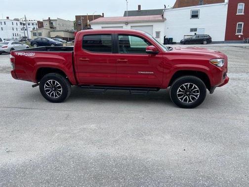 2022 Toyota Tacoma TRD Sport