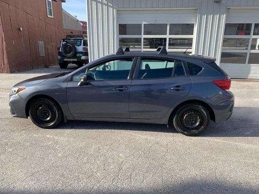 2017 Subaru Impreza 2.0i