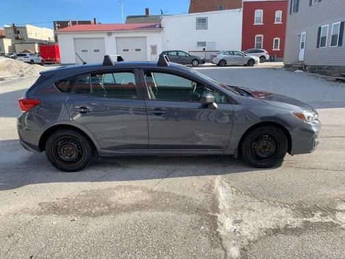 2017 Subaru Impreza 2.0i