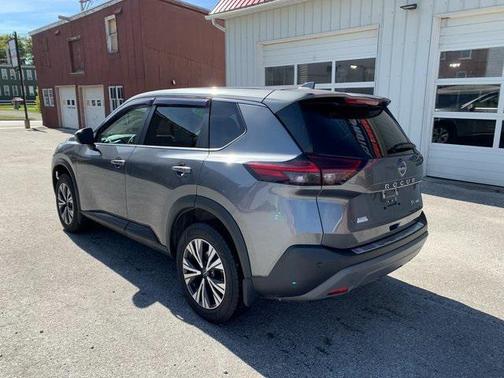 2022 Nissan Rogue SV