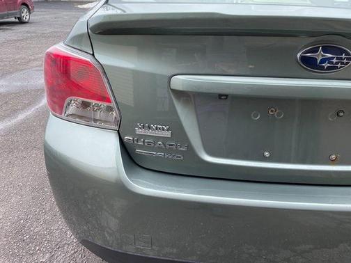2016 Subaru Impreza 2.0i