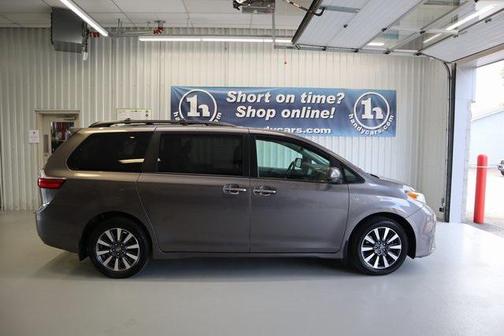 2018 Toyota Sienna XLE Premium