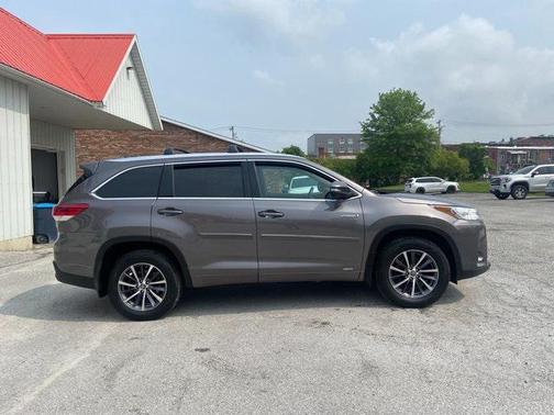 2018 Toyota Highlander Hybrid XLE