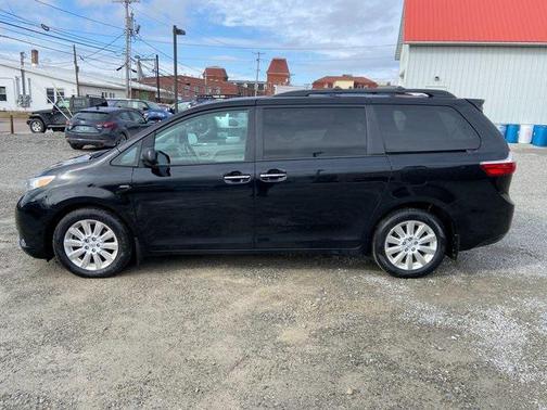 2016 Toyota Sienna XLE Premium