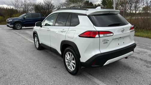 2023 Toyota Corolla Cross LE