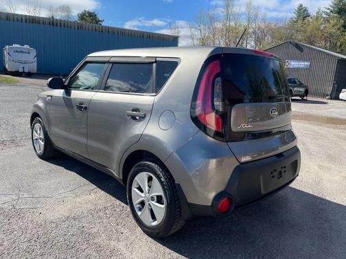 2016 Kia Soul Base
