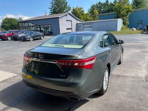 2013 Toyota Avalon XLE