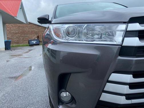 2018 Toyota Highlander LE Plus