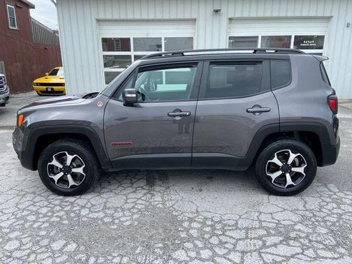 2021 Jeep Renegade Trailhawk