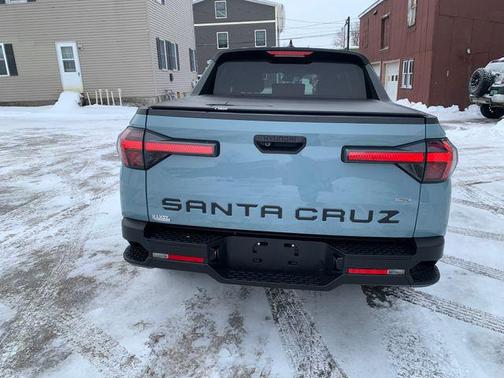 2023 Hyundai SANTA CRUZ SE