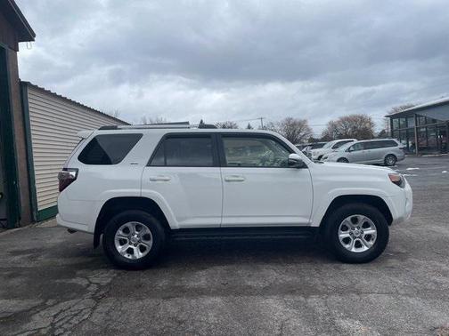 2022 Toyota 4Runner SR5 Premium