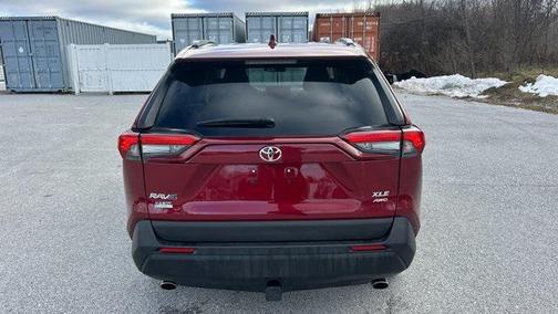 2020 Toyota RAV4 XLE
