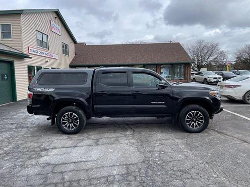 2022 Toyota Tacoma TRD Sport