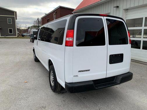 2023 Chevrolet Express 3500 RWD 3500 Extended Wheelbase LS