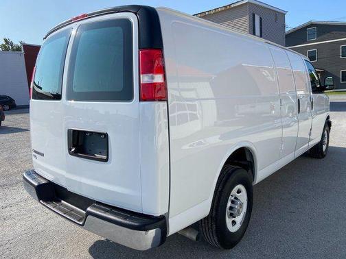 2024 Chevrolet Express 2500 RWD 2500 Extended Wheelbase WT