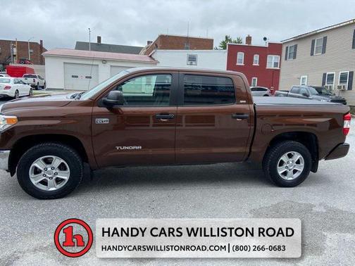 2017 Toyota Tundra SR5