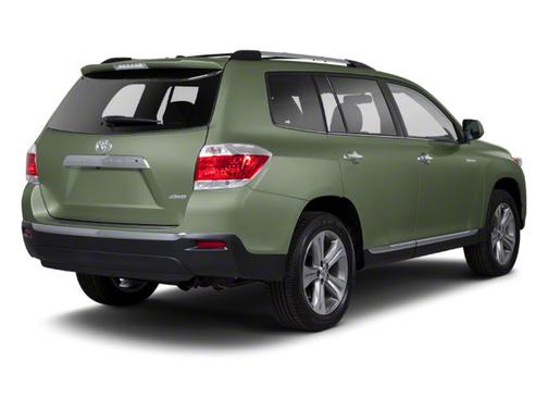 2013 Toyota Highlander SE