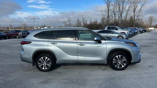 2021 Toyota Highlander Hybrid XLE