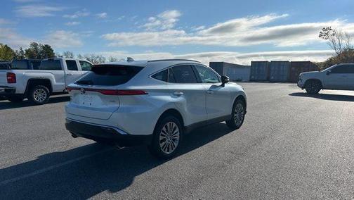 2023 Toyota Venza XLE