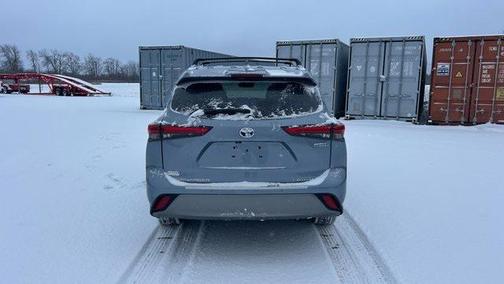 2023 Toyota Highlander Hybrid Platinum
