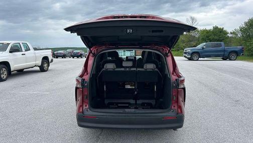 Ruby Flare Pearl 2024 Toyota Sienna LE
