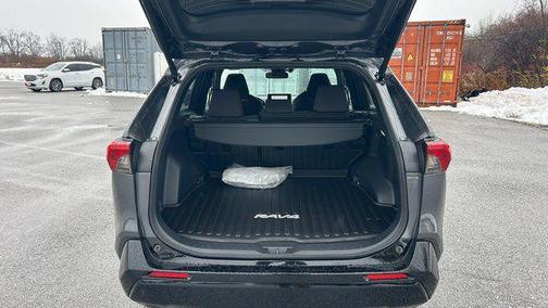 2025 Toyota RAV4 Hybrid SE