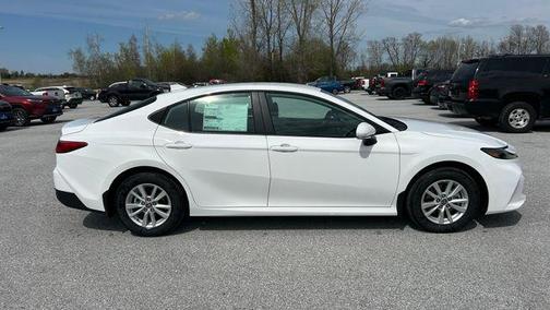 Ice 2026 Toyota Camry