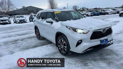 2022 Toyota Highlander XLE
