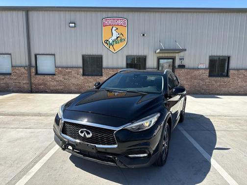 2017 INFINITI QX30 Premium AWD *Ltd Avail*