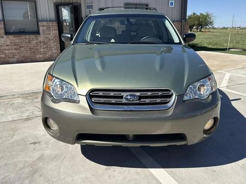 Green 2007 Subaru Outback 2.5 i