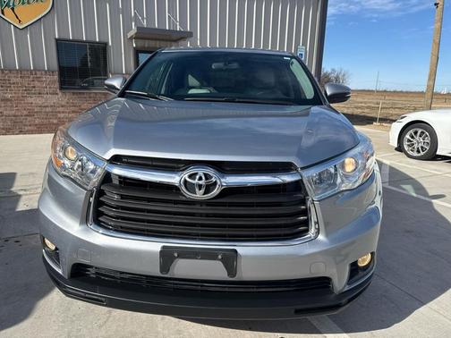 2014 Toyota Highlander LE