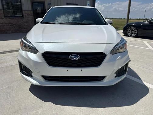 White 2017 Subaru Impreza 2.0i Sport