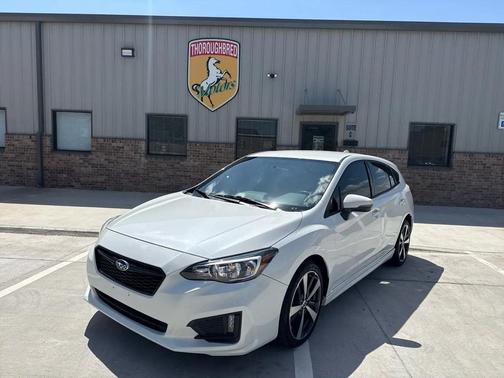 White 2017 Subaru Impreza 2.0i Sport