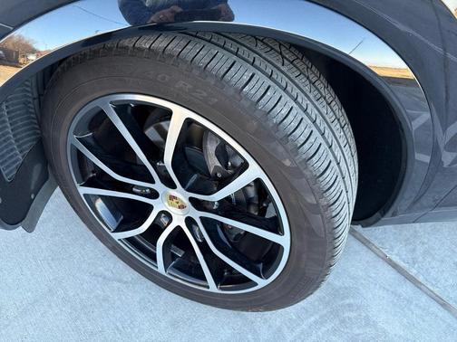 2020 Porsche Cayenne Cayenne