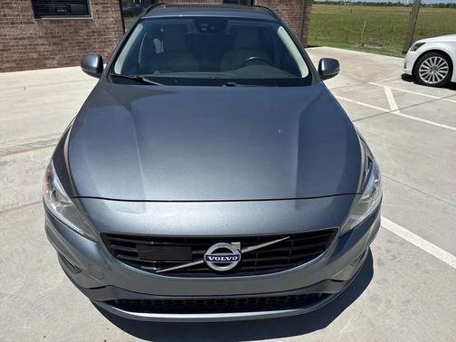 Gray 2018 Volvo V60 T5 Dynamic