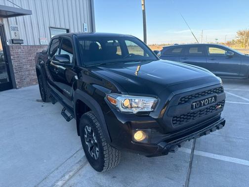 2017 Toyota Tacoma SR5