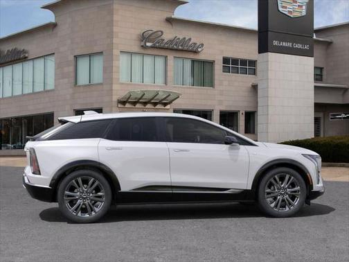 2025 Cadillac OPTIQ Sport
