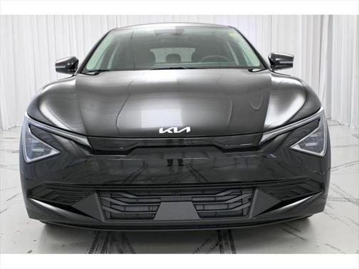 2025 Kia EV6 Light Long Range