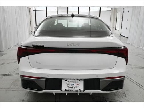 2025 Kia K5 EX