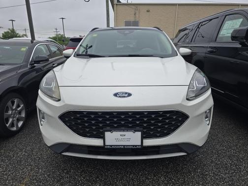 Star White Metallic Tri-Coat 2020 Ford Escape SEL