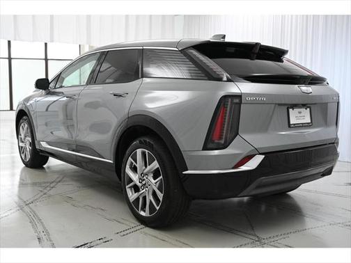 2025 Cadillac OPTIQ Luxury 1 AWD