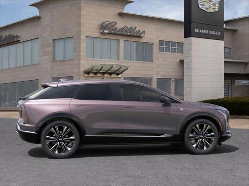 2025 Cadillac OPTIQ Luxury 2 AWD