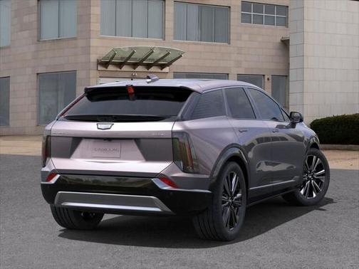 2025 Cadillac OPTIQ Luxury 2 AWD