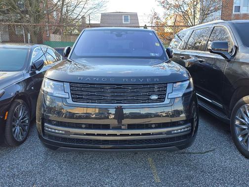 2023 Land Rover Range Rover P530 SE