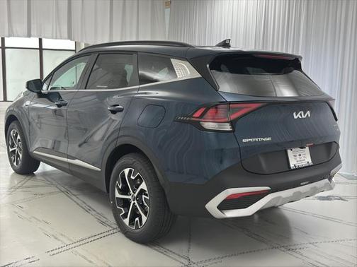 2025 Kia Sportage Hybrid EX