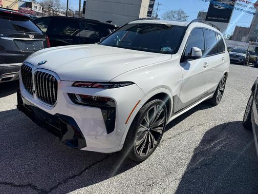 Alpine White 2025 BMW X7 xDrive40i
