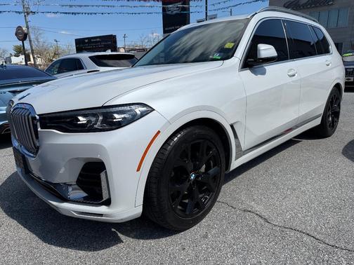 Mineral White Metallic 2020 BMW X7 xDrive40i