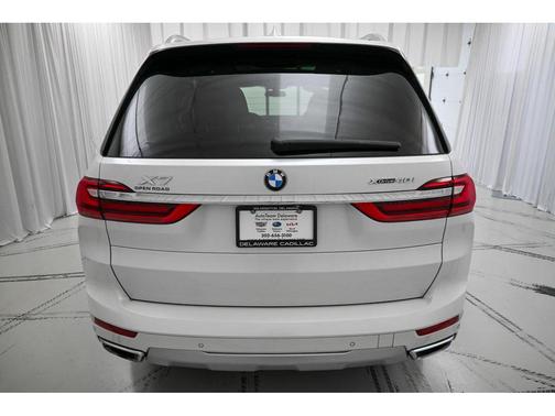 Mineral White Metallic 2020 BMW X7 xDrive40i